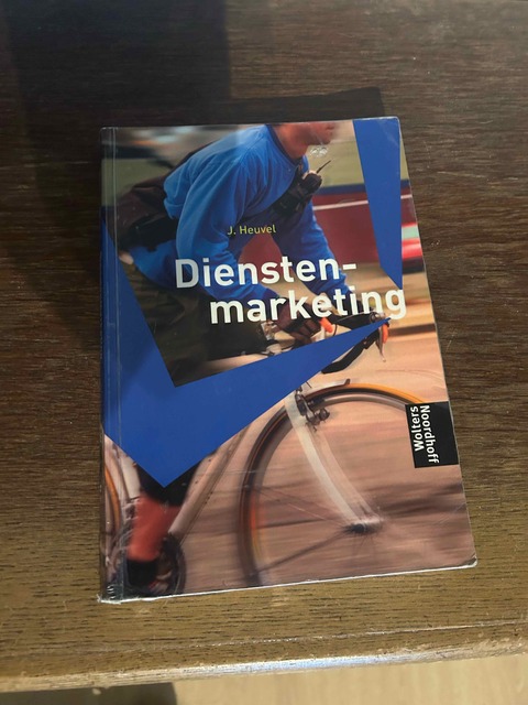 9789001384210-Dienstenmarketing