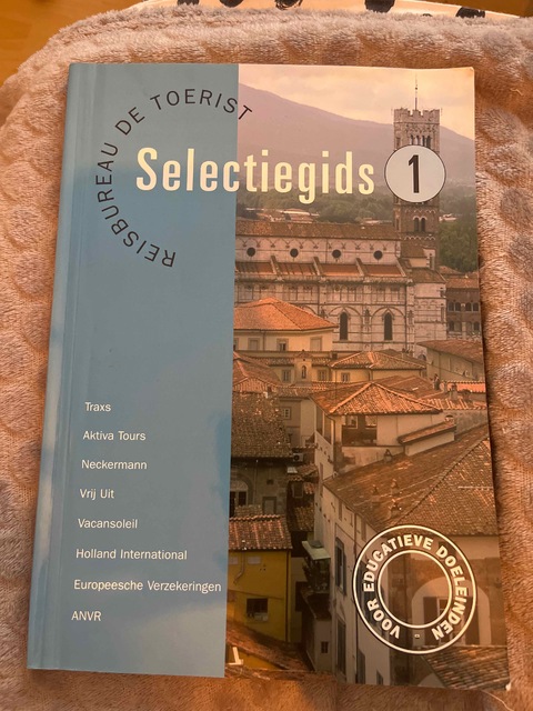 9789056508081-Selectiegids-1-Reisbureau-De-Toerist