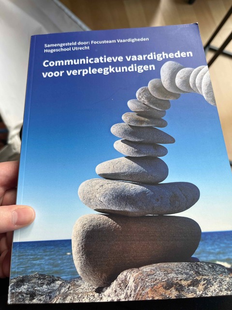 9789043035170-Communicatieve-vaardigheden-voor-verpleegkundigen