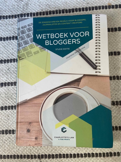 9789082329612-Wetboek-voor-bloggers-Studie-editie