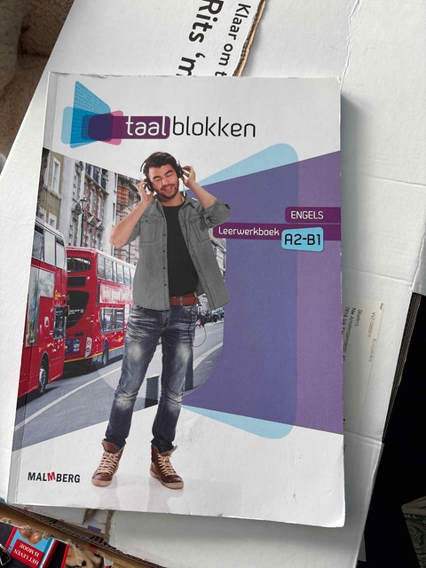 9789034597090-Taalblokken-Engels-A2-B1-Leerwerkboek