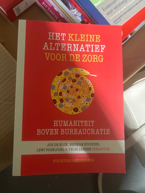 9789492458001-Het-kleine-alternatief-voor-de-zorg