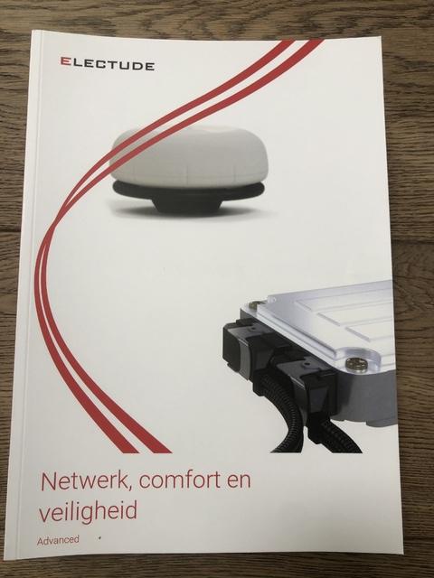 9789493342637-Netwerk-comfort-en-veiligheid-Advanced