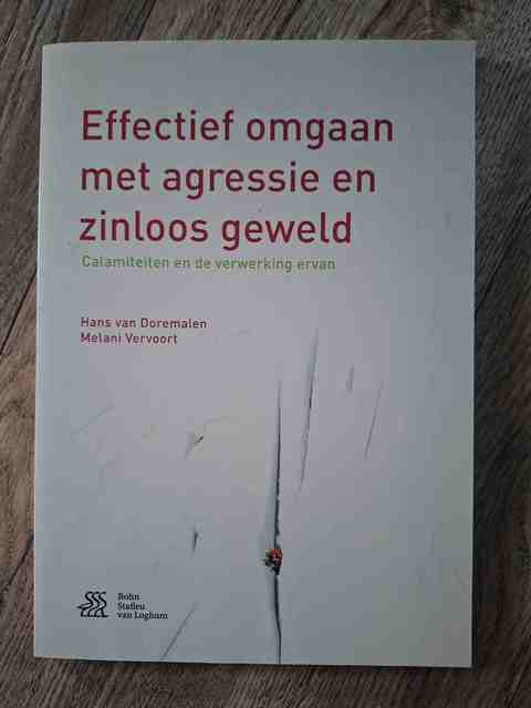 9789036813013-Effectief-omgaan-met-agressie-en-zinloos-geweld