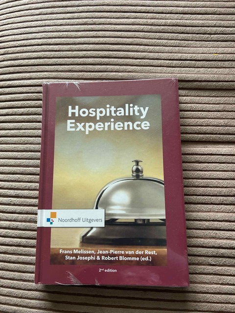 9789001885786-Hospitality-Experience