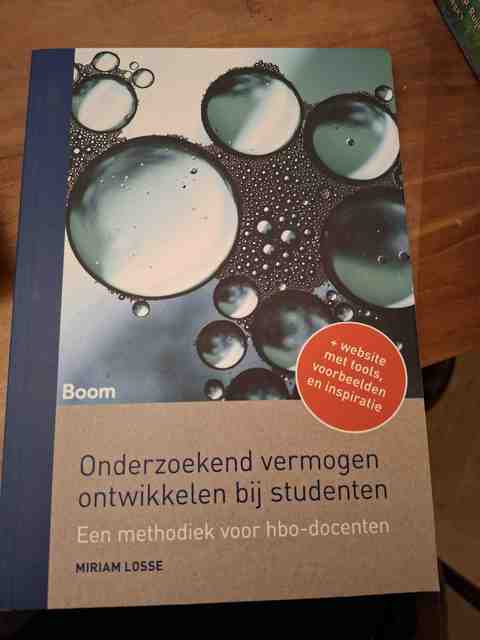 9789024420964-Onderzoekend-vermogen-ontwikkelen-bij-studenten