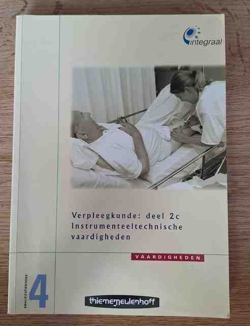 9789023836834-Verpleegkunde-2c-Instrumenteeltechnische-handelingen-deel-Leerlingenboek-druk-1