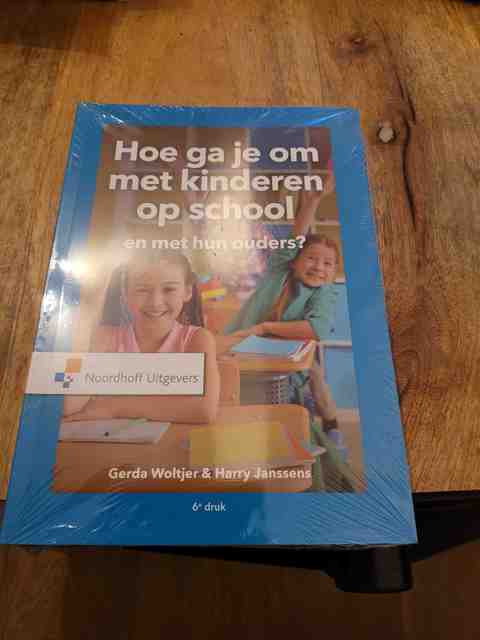 9789001994426-Hoe-ga-je-om-met-kinderen-op-school-en-met-hun-ouders