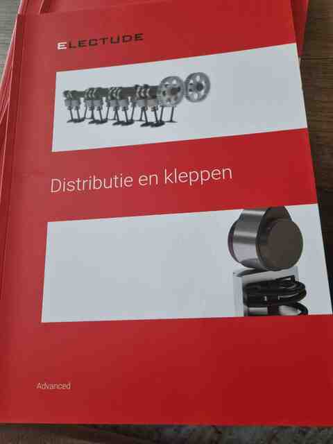 9789492929358-Distributie-en-kleppen