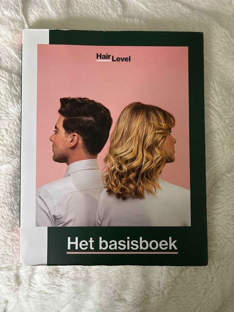 9789492548382-Hair-Level-Basis