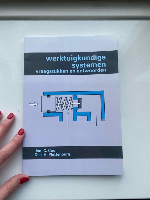 9789040712906-Werktuigkundige-systemen-Vraagstukken-en-antwoorden