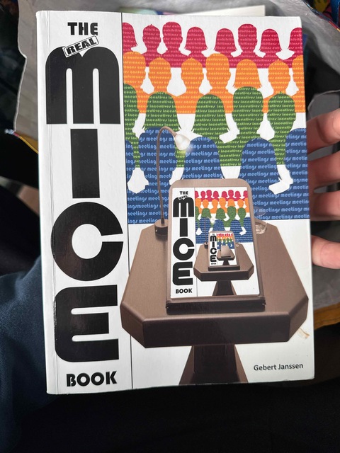 9789492705020-The-real-micebook