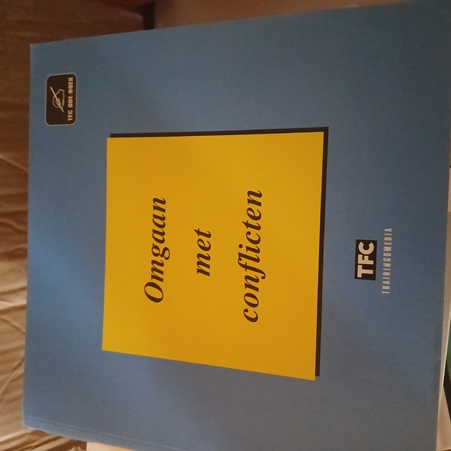 9789076050034-OMGAAN-MET-CONFLICTEN