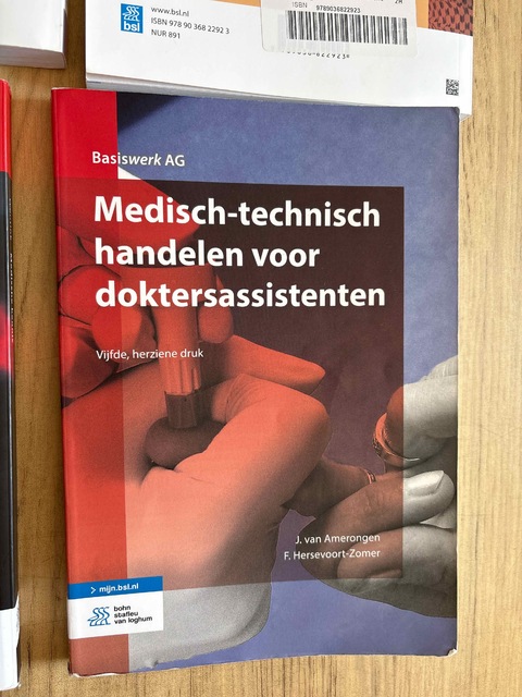 9789036822886-Medisch-technisch-handelen-voor-doktersassistenten