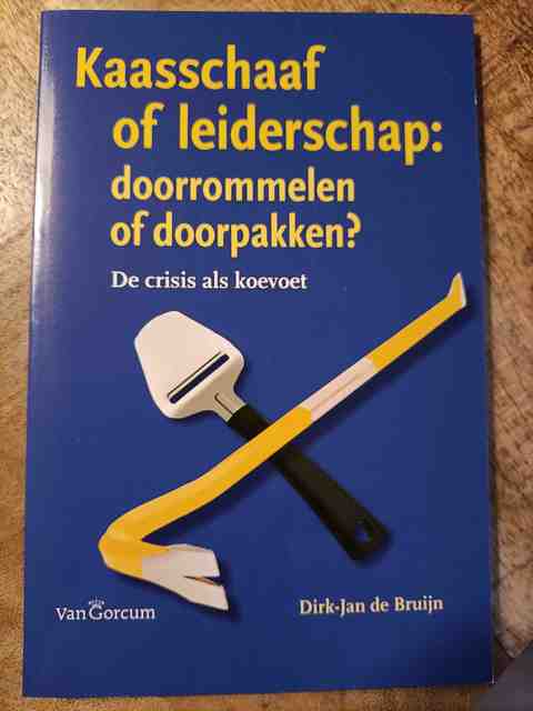 9789023246930-Kaasschaaf-of-leiderschap-doorrommelen-of-doorpakken
