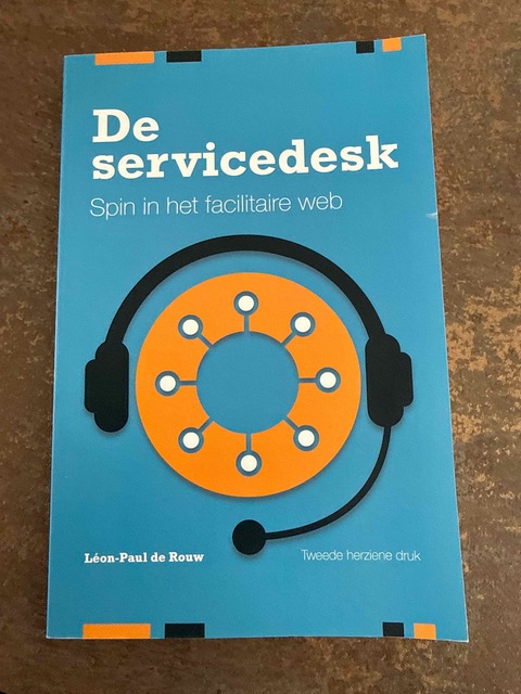 9789462153493-De-Servicedesk-spin-in-het-facilitaire-web