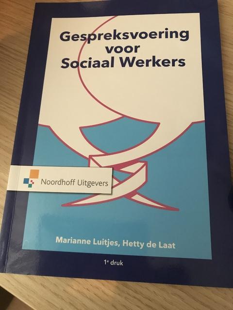 9789001888350-Gespreksvoering-voor-Sociaal-Werkers