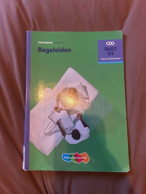 9789006910339-Begeleiden-niveau-4-Theorieboek