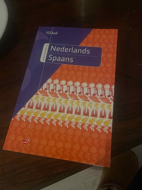 9789460770593-Van-Dale-pocketwoordenboek-Nederlands-Spaans