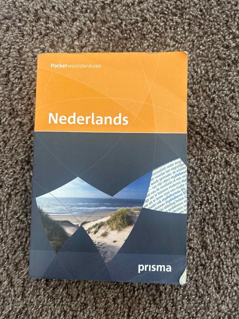 9789049100636-Prisma-pocketwoordenboek-Nederlands