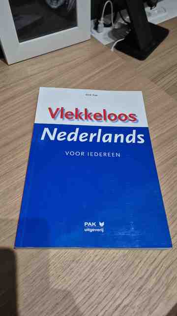 9789077018750-Vlekkeloos-Nederlands-voor-iedereen