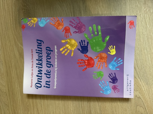 9789046905142-Ontwikkeling-in-de-groep