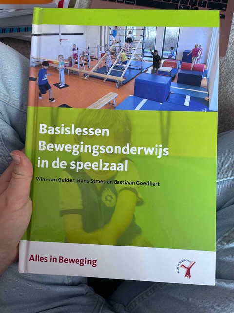 9789082363203-Basislessen-bewegingsonderwijs-in-de-speelzaal
