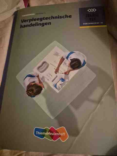9789006910223-Verpleegtechnische-handelingen-niveau-3