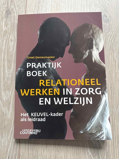 9789046908716-Praktijkboek-relationeel-werken-in-zorg-en-welzijn