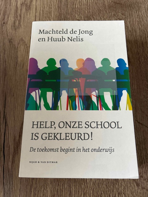 9789038803777-Help-onze-school-is-gekleurd