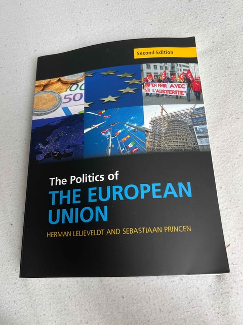 9781107544901-The-Politics-of-the-European-Union