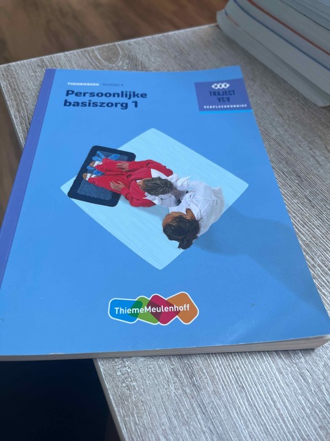 9789006910315-Persoonlijke-basiszorg-1-niveau-4