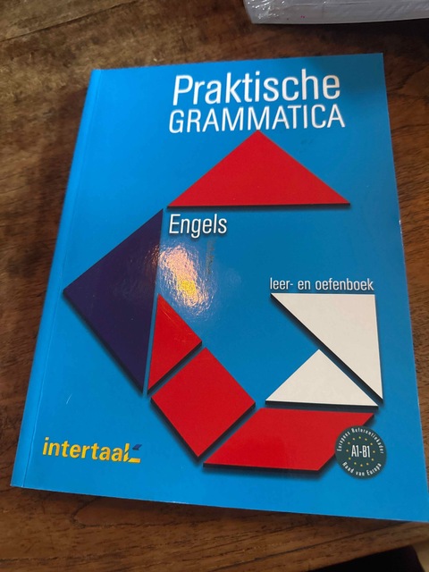 9789460304057-Praktische-grammatica-Engels-Leer-en-oefenboek