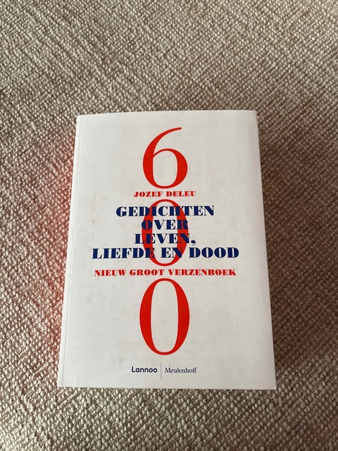 9789029094382-600-gedichten-over-leven-liefde-en-dood