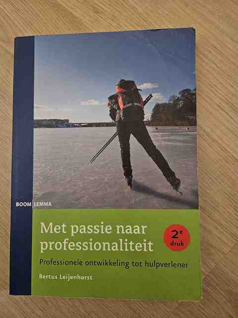 9789462363779-Met-passie-naar-professionaliteit