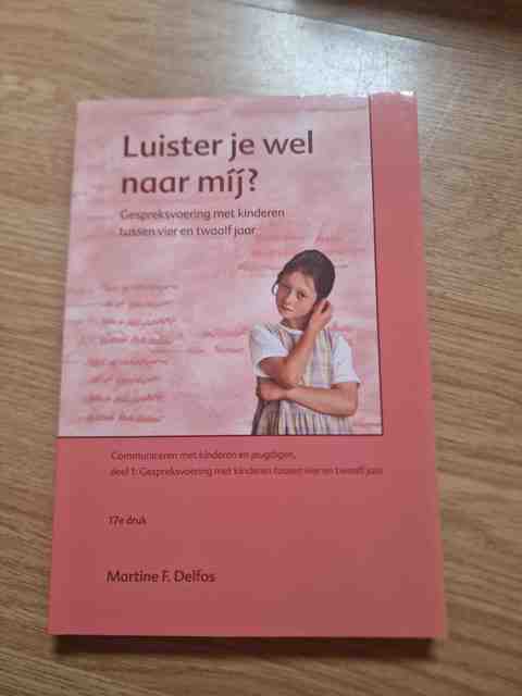 9789088505102-Luister-je-wel-naar-mij