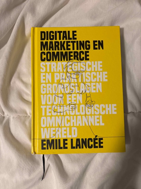 9789082126068-Digitale-marketing-en-commerce