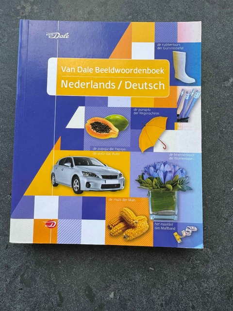 9789460772030-Van-Dale-Beeldwoordenboek-NederlandsDeutsch