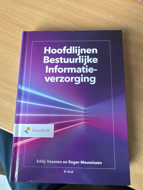 9789001738693-Hoofdlijnen-bestuurlijke-informatieverzorging