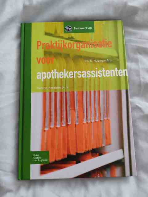 9789031354429-Praktijkorganisatie-voor-apothekersassistenten