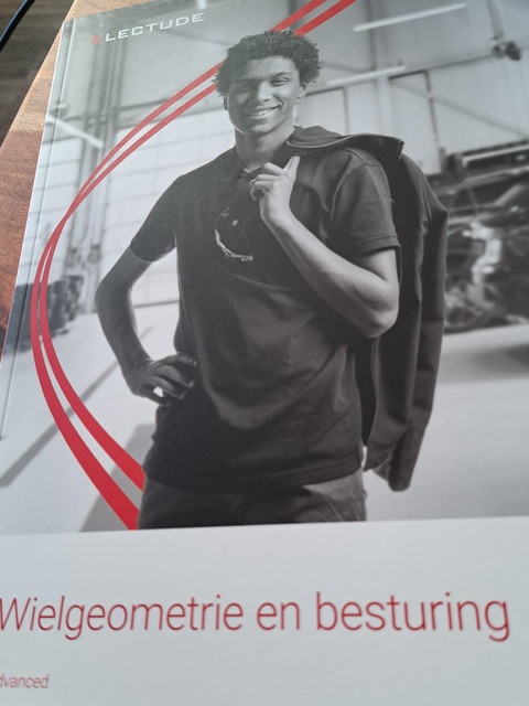 9789493286085-Wielgeometrie-en-besturing