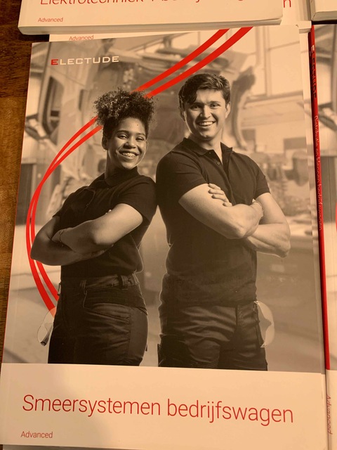 9789493286689-Smeersysteem-bedrijfwagen