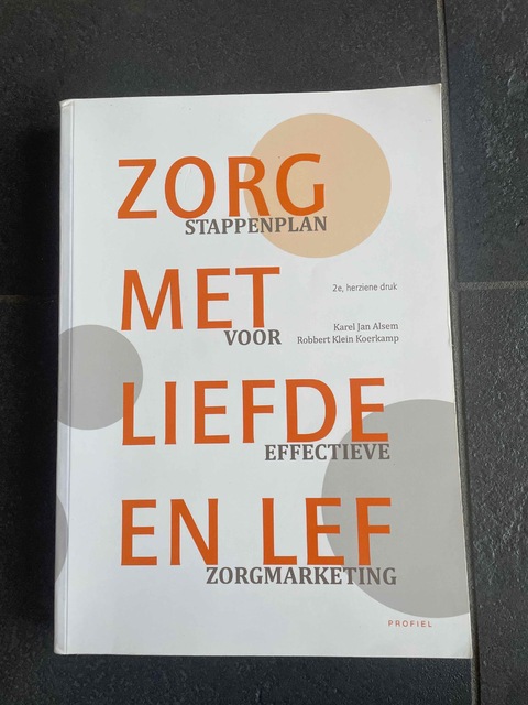 9789052940366-Zorg-met-liefde-en-lef