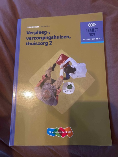 9789006910421-Verpleeg-Verzorgingshuizen-Thuiszorg-2--niveau-4-Theorieboek
