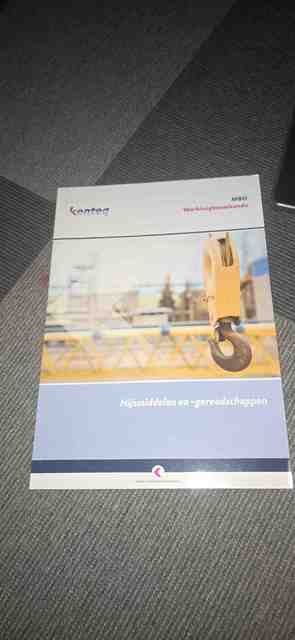 9789056366148-Hijsmiddelen-en-gereedschappen