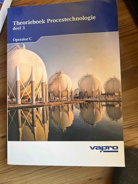 9789086309986-Theorieboek-procestechnologie-voor-operator-C-deel-3