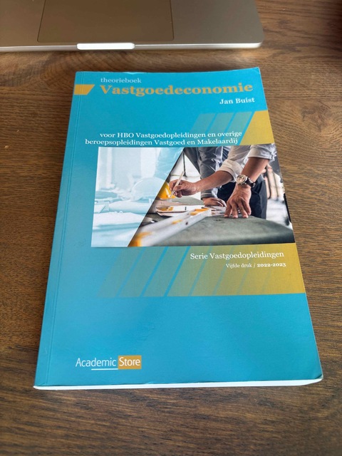 9789083241647-Vastgoedeconomie