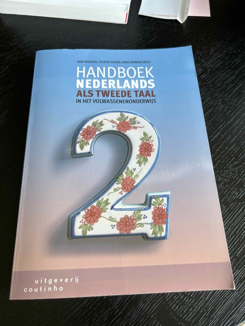 9789046904718-Handboek-Nederlands-als-tweede-taal-in-het-volwassenenonderwijs