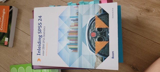 9789024406968-Inleiding-SPSS-24