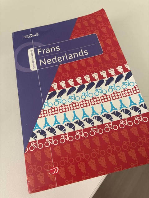 9789460770647-Van-Dale-Pocketwoordenboek-Frans-Nederlands